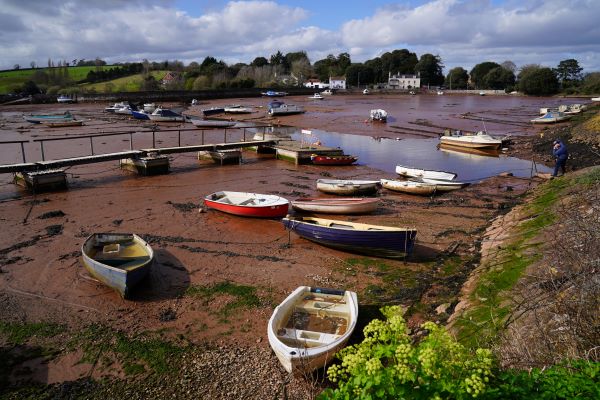 Low_water_at_Shaldon_on_the_Teign_estuary
